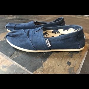 Toms slip on shoes